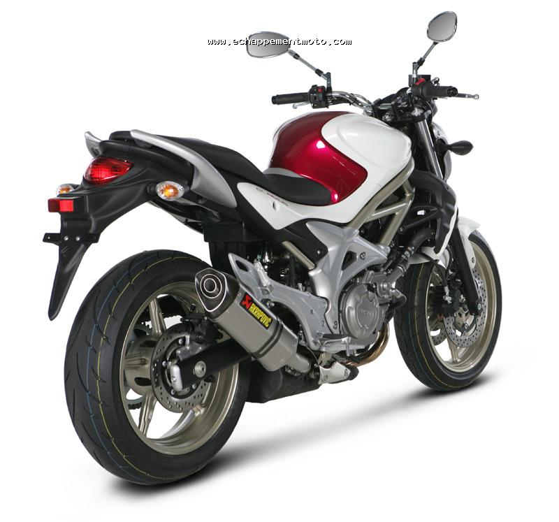 SUZUKI 650 GLADIUS AKRAPOVIC ECHAPPEMENT MOTO SUZUKI 650 GLADIUS AKRAPOVIC ECHAPPEMENT MOTO